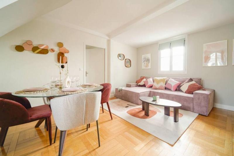 Цены на Appartement Haussmannien 16eme arrondissement - II в Париже