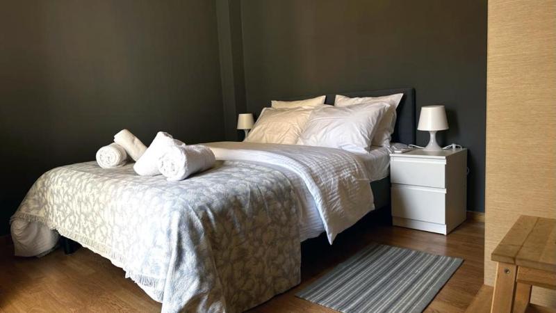 MINIMAL APARTMENT NEXT TO THE CENTER — забронировать отель в Афины