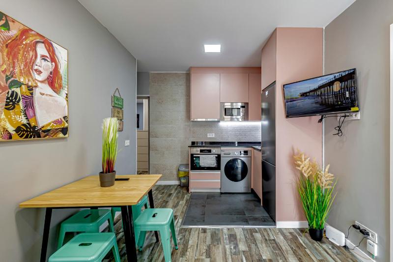 Beautiful Apartment near subway — отель с удобным расположением в Мадриде
