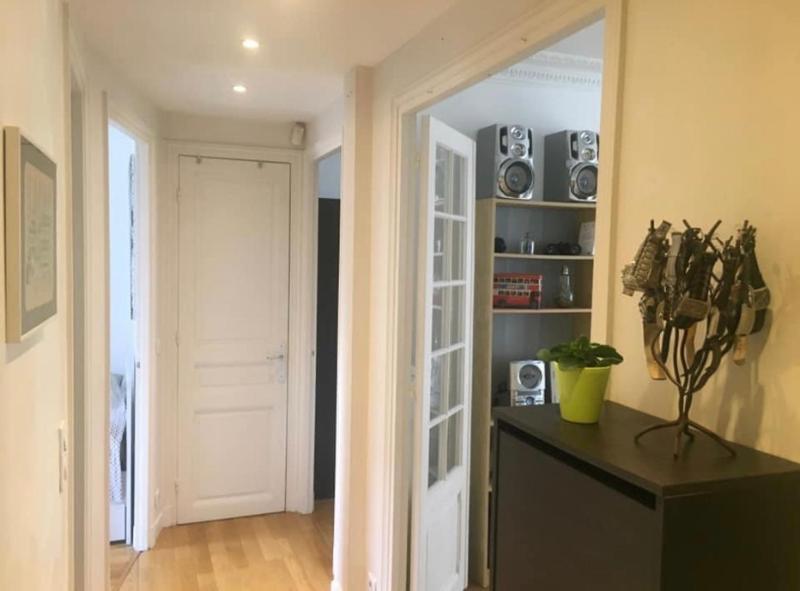 Charmant appartement a Montmartre — отель с удобствами в Париже