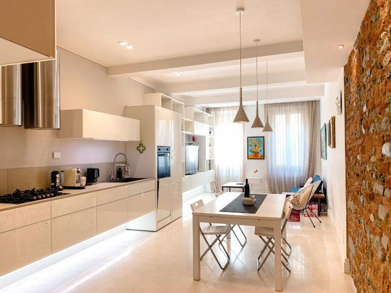 The Duomo exclusive -43 passi dal Duomo- — отель с удобным расположением в Флоренции