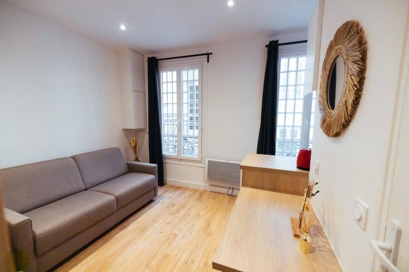 Цены на Appartement Paris - Montmartre в Париже