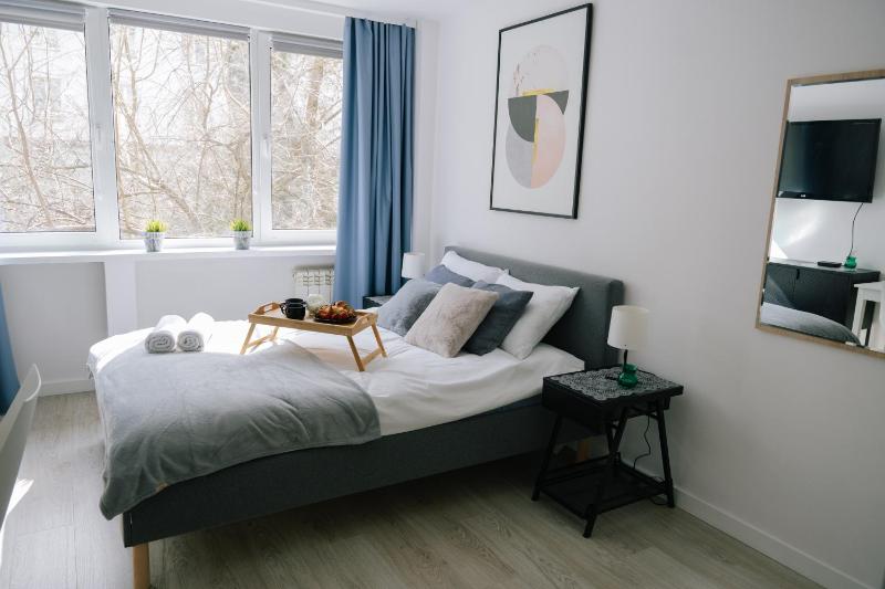 Warsaw Downtown Studio - Top Location, Metro Nearby - by Rentujemy — отель с удобствами в Варшаве