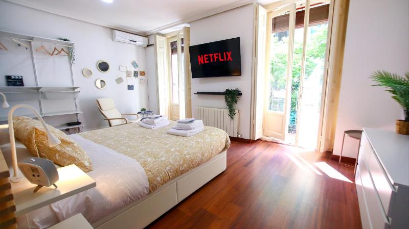 Apartamento Centro Madrid Plaza Espana Gran Via — отель с удобствами в Мадриде