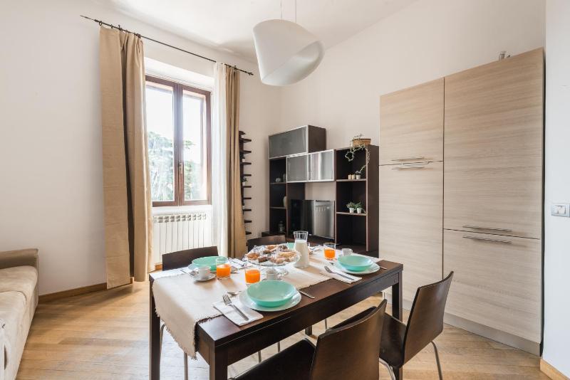 The Cute Nest Trastevere — отель с удобствами в Риме