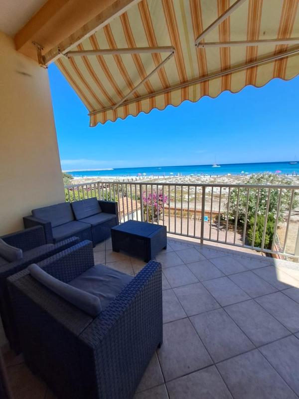 Sulla Spiaggia a La Caletta - Appartamento fronte mare