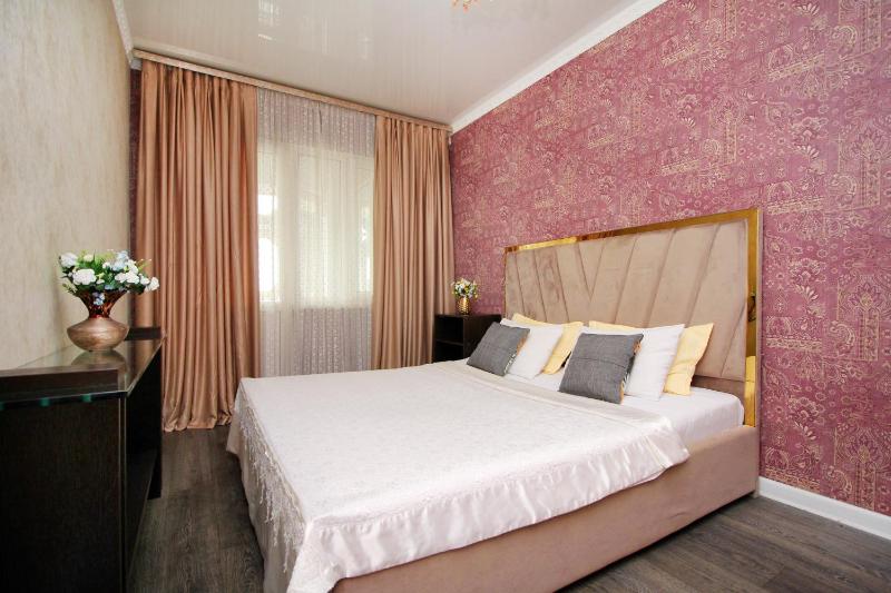 Sikarnye 2-h komnatnye apartamenty ZK Sahristan — отель с удобствами в Алматы