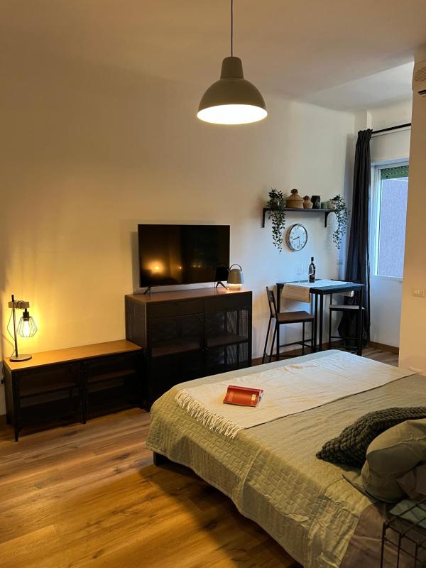 Stylish apartment 3 km away from Duomo - Netflix, Wi-Fi, all comforts included — комфортный отель в Милане