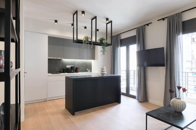 Academy Elegant Apartment #202 — отель в Афины, Греция