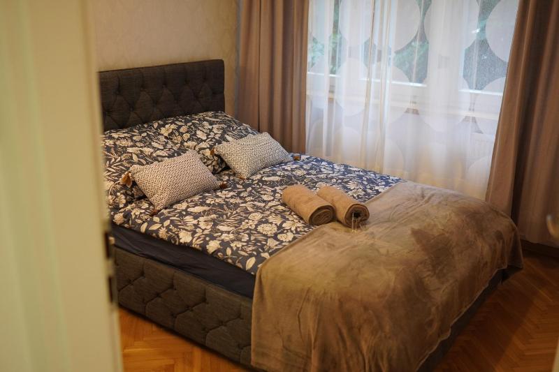 BIRCH Apartment, Central Railway Station — отель с удобствами в Варшаве