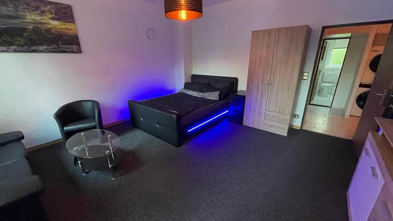 Zentrale 3 Zimmer Wohnung Apartment am Kurfurstendamm Kudamm bis zu 6 Personen in Berlin — забронировать отель в Берлине