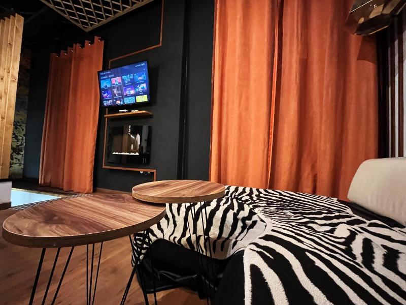 Chic8 luxury Gran via — отель с удобствами в Мадриде