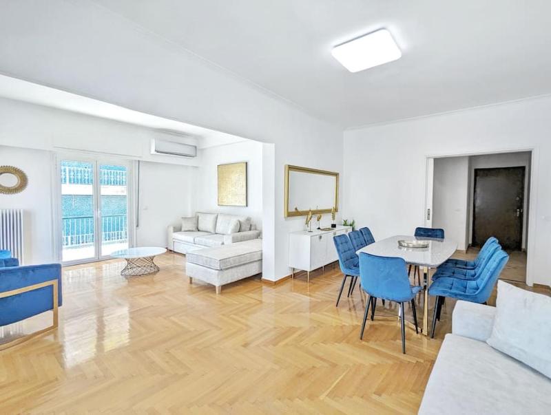 Athens Divas Velvet Gold — забронировать отель в Афины