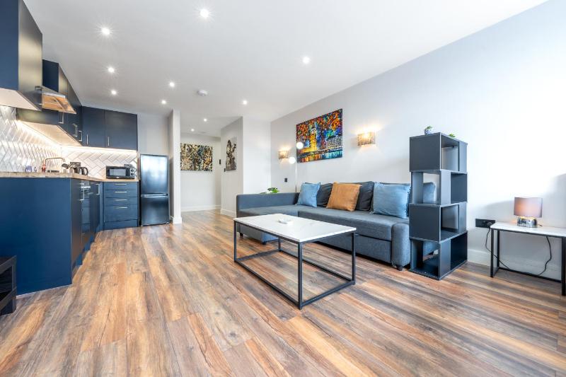 2 - West London Brand New Loft — забронировать отель в Лондоне