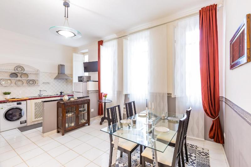 Appartamento Sant'Anna by Wonderful Italy — отель в Неаполе, Италия