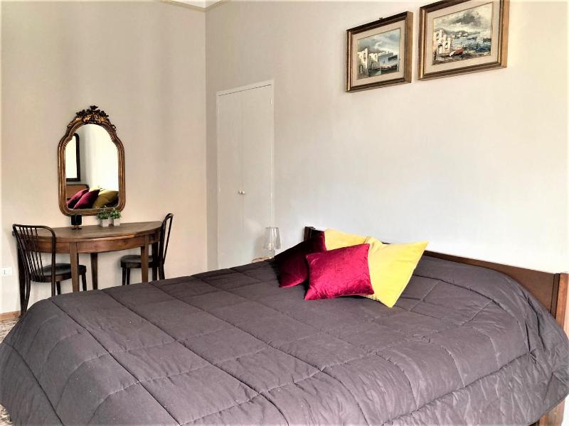Oxilia apartment near to red subway — забронировать отель в Милане