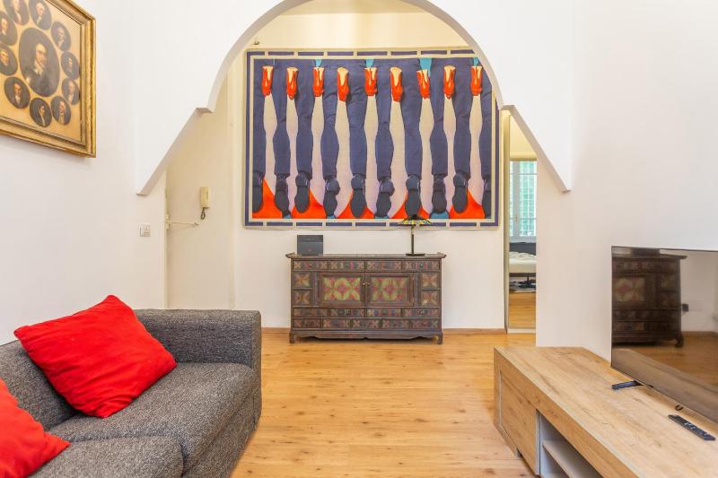 Villa Borghese modern 2 BDR Apartment — отель с удобным расположением в Риме