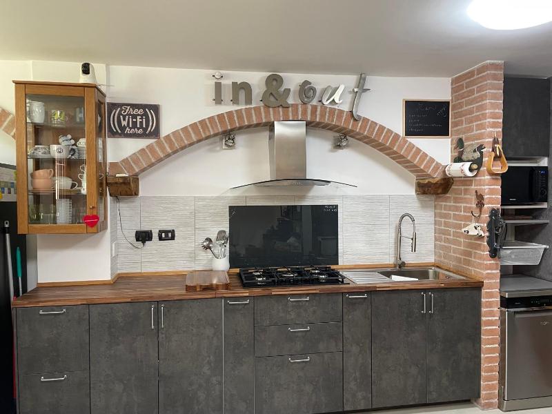 In&out apartment - mostacciano, eur — комфортный отель в Риме