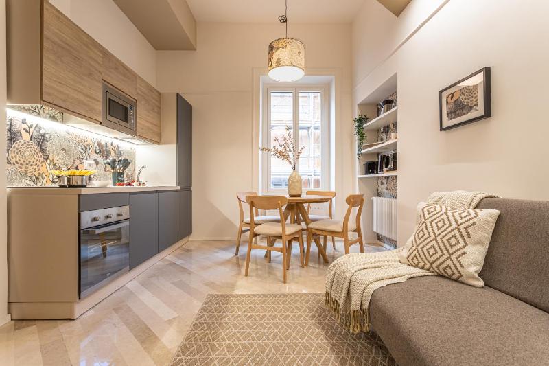 Цены на 37 Colosseo Apartment в Риме