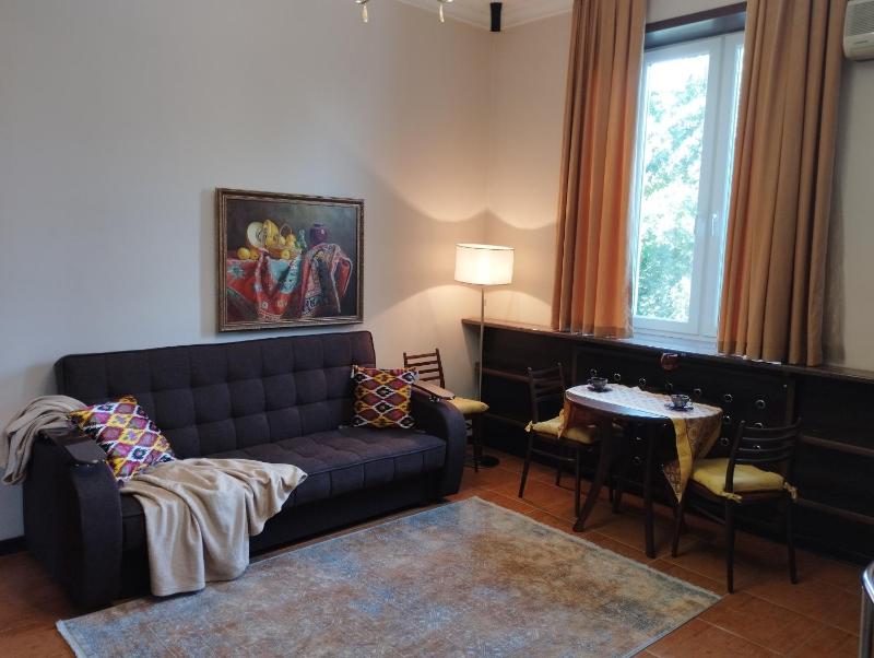 Cozy apartment in a green central area — отзывы гостей и цены