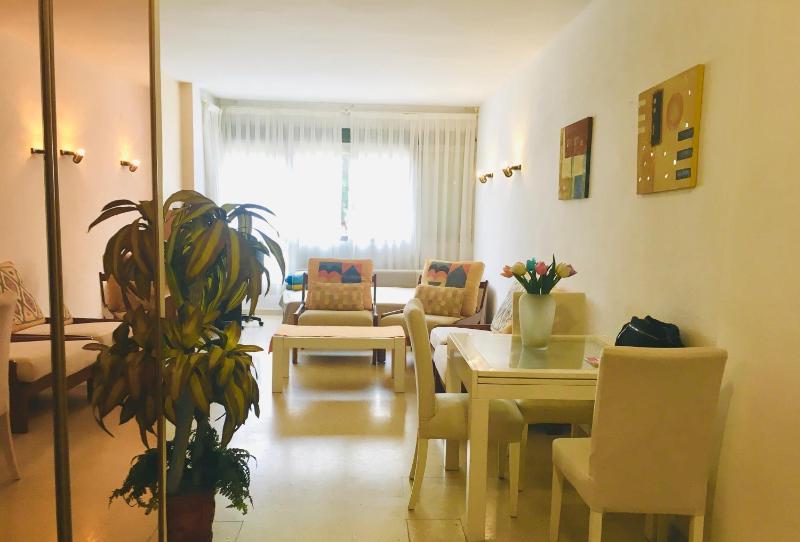 Apartamento soleado en Barcelona city — забронировать отель в Барселоне