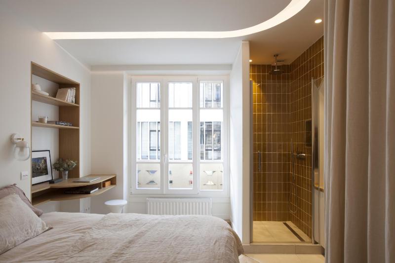 Appartement d'architecte au pied de Montmartre — отель в Париже, Франция