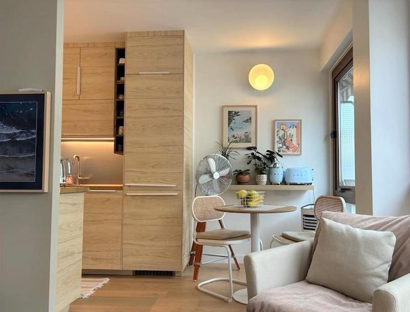 Lovely flat for a stay in Paris — отель с удобствами в Париже