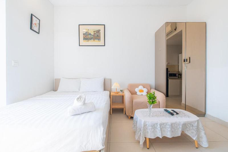 #2 Studio River view & Pool in Center - May Stays — забронировать отель в Хошимине