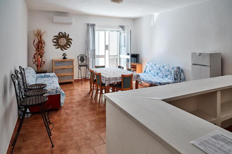 House Magnon a Santa Teresa: Accogliente Appartamento Vista Mare