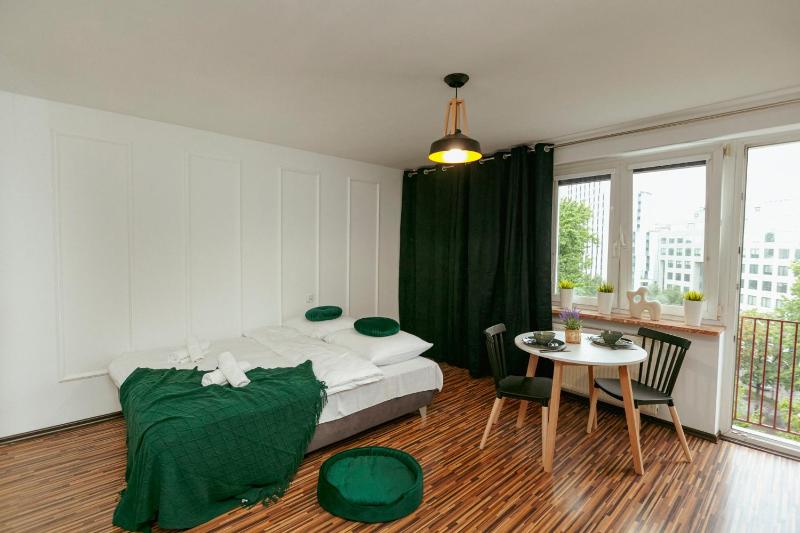 Sienna 67 - Bezplatny parking - Free parking - piekny widok - Better Rental — отель с удобствами в Варшаве