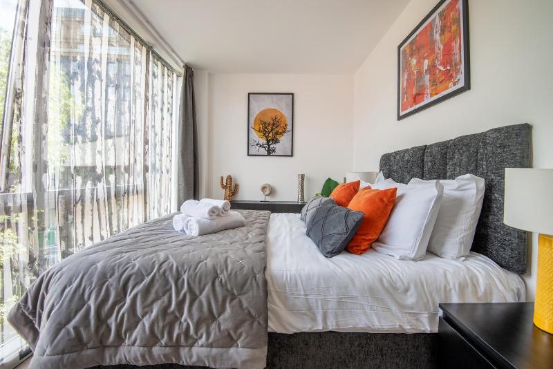 Stunning 2Bed BRICK LANE Apartment — комфортный отель в Лондоне