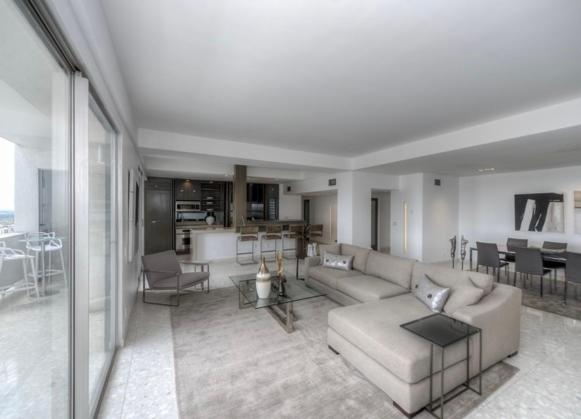 LA City View Huge Hollywood Penthouse — отель в Лос-Анджелесе, Соединенные Штаты Америки