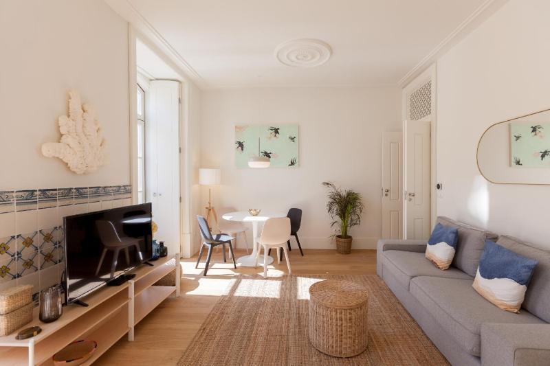 FLH Downtown Central Flat — отель с удобным расположением в Лиссабоне