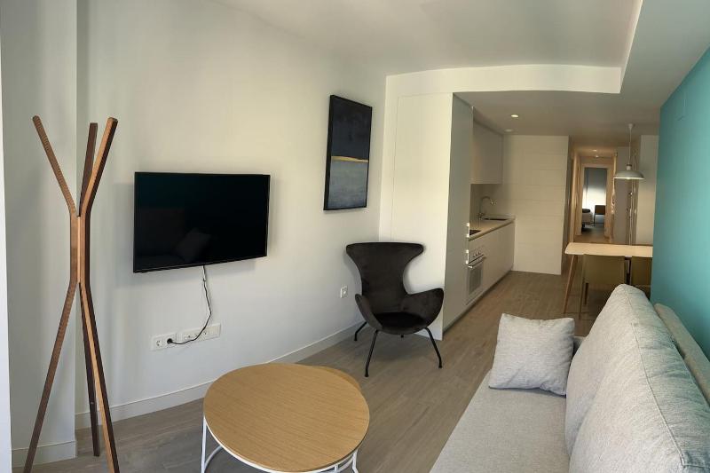 Apartamentos Breton 17 Suite Familiar — отель в Аликанте, Испания