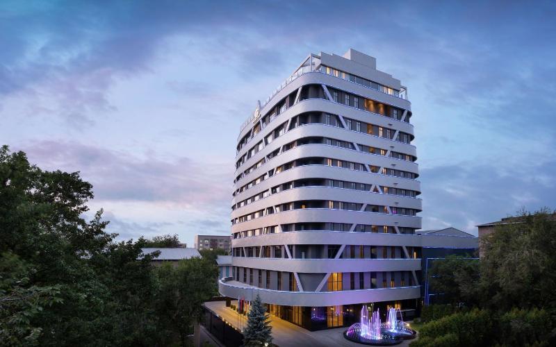 DoubleTree by Hilton Almaty — отель с отзывами гостей в Алматы
