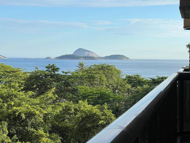 Цены на Flat Ipanema- vista mar, piscina в Рио
