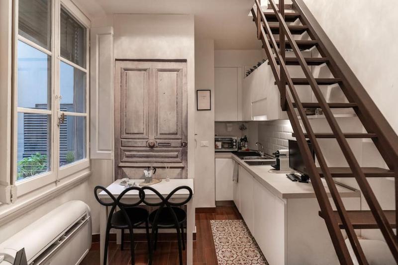 [Station - City Center] Studio Flat — отель с удобствами в Флоренции