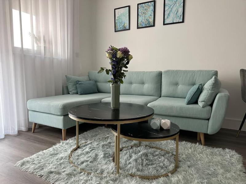 Stunning one-bedroom apartment- Next to tube station- Sleeps 3 — отель с удобствами в Лондоне