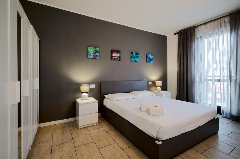 Цены на Xenia Apartments - New and Bright Urban Housing в Милане