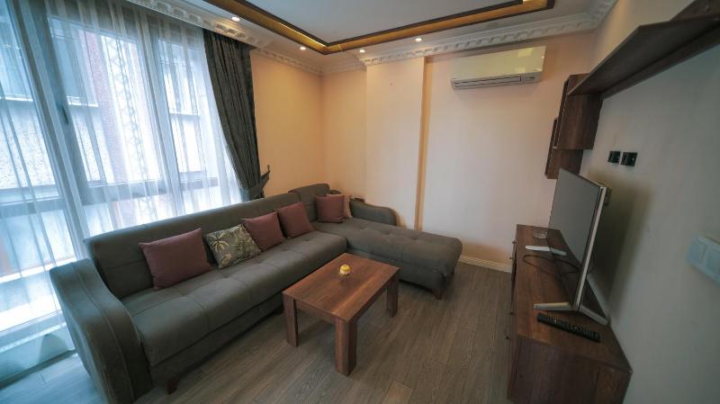 Modern & Bright 1-bdr Apartment Forum Istanbul — отель в Стамбуле, Турция