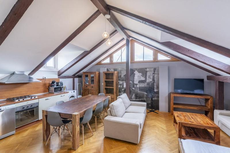Janackovo nabrezi - Riverside Residence — комфортный отель в Праге