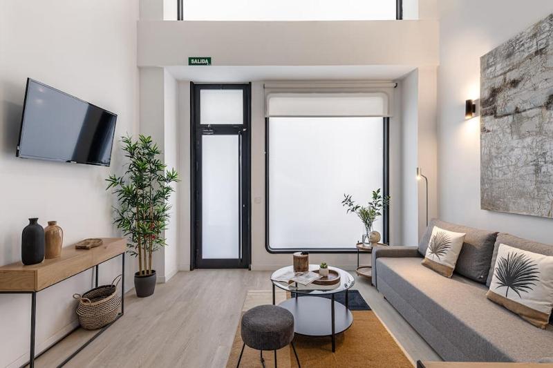 Duplex in B. Salamaca - Wizink Center 6 Pax H126 — комфортный отель в Мадриде