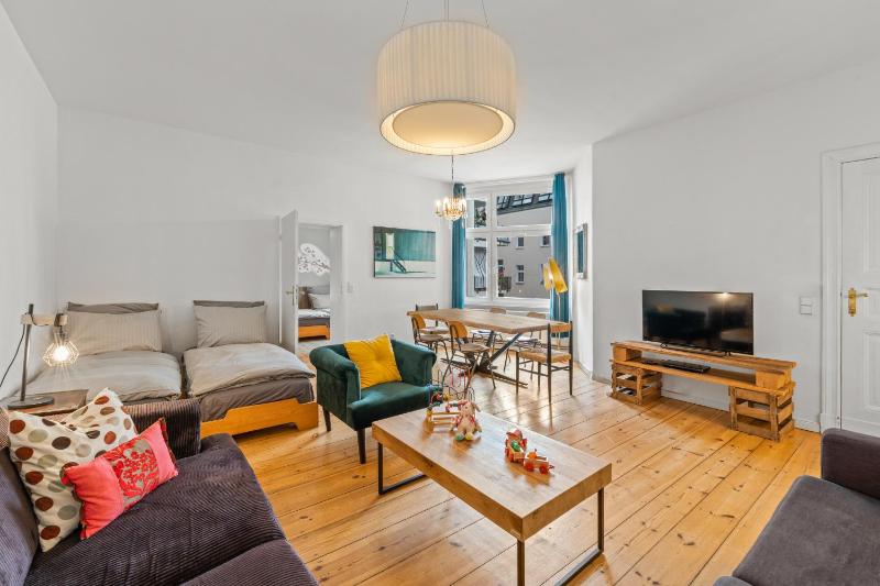 Wilhelmshavener 3BR in downdown Moabit — отель с удобным расположением в Берлине