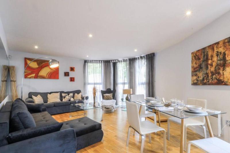 Glamorous Central Apartment — комфортный отель в Лондоне