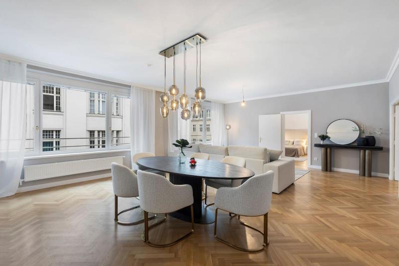 Luxury Living Schloss Belvedere — отель с удобствами в вене
