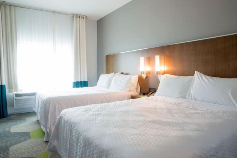Four Points by Sheraton Miami Airport — отель с удобным расположением в Майами