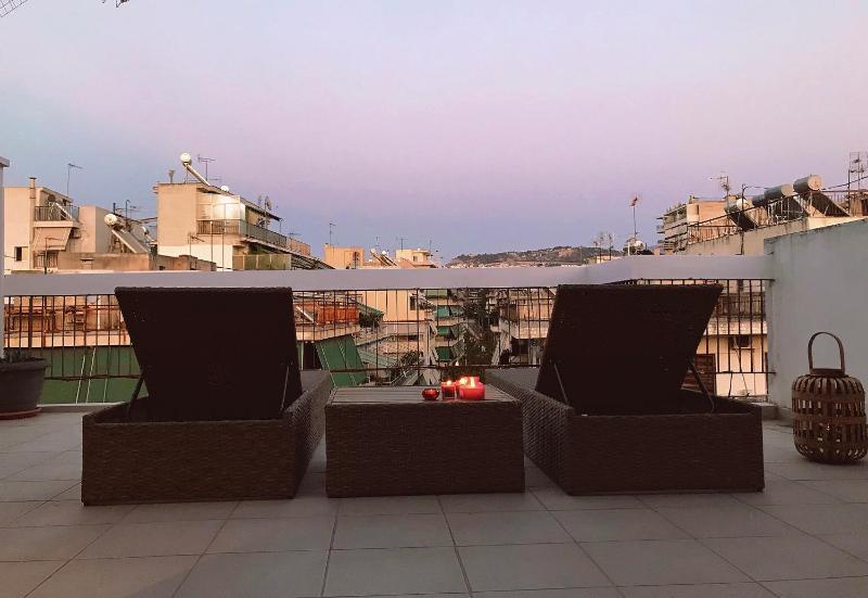 Athens penthouse — забронировать отель в Афины