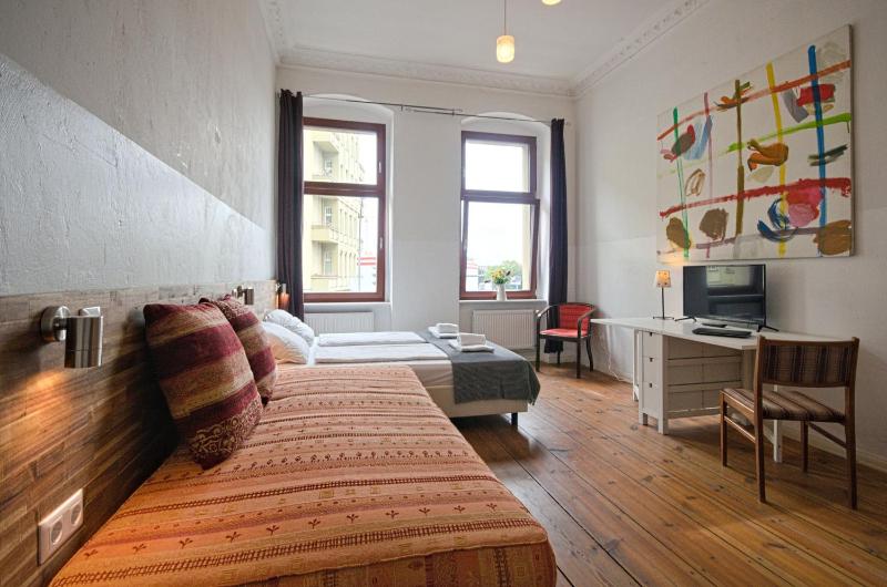 2 Bedroom Apartment (ABEMI) — забронировать отель в Берлине