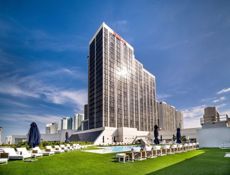Hilton Miami Downtown — отзывы гостей и цены