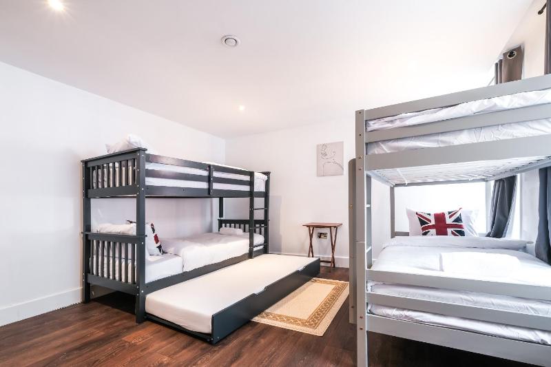Цены на Spacious and Delightful Sleep 5 Piccadilly VRC в Лондоне